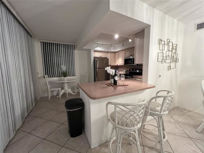 Image No.6-2 Bed Property for sale