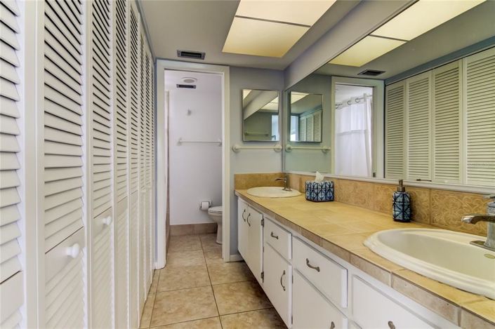 Image No.18-2 Bed Property for sale