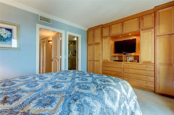 Image No.30-2 Bed Property for sale