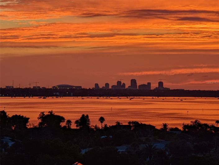 Image No.41-2 Bed Property for sale