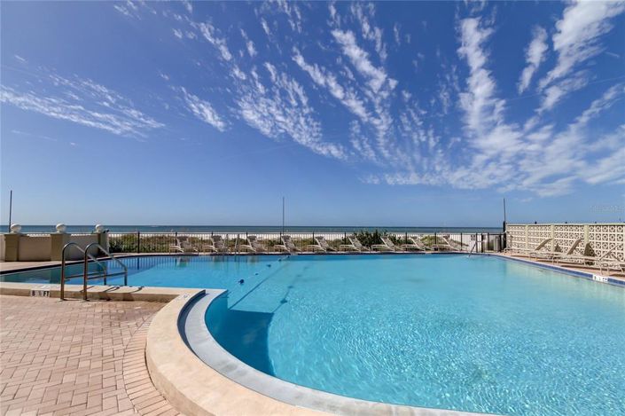 Image No.50-2 Bed Property for sale