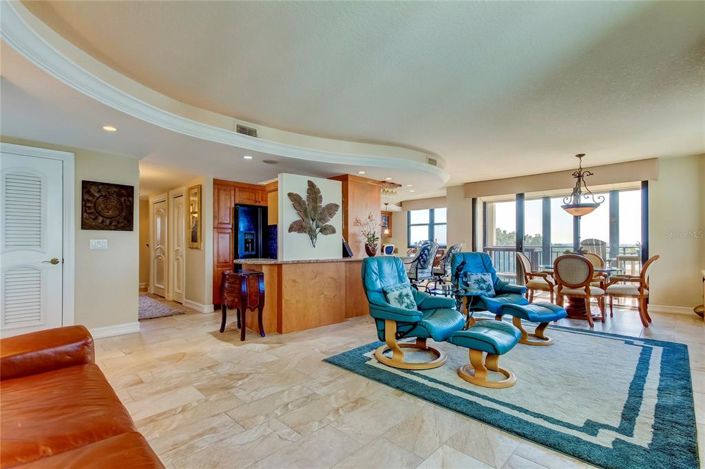 Image No.6-2 Bed Property for sale