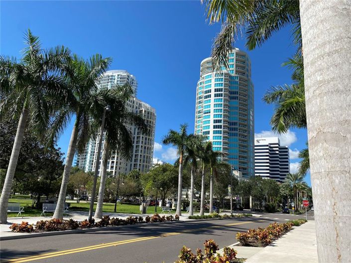 Image No.64-2 Bed Property for sale