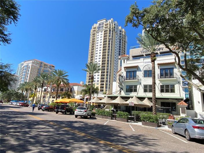 Image No.65-2 Bed Property for sale