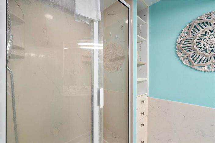 Image No.19-1 Bed Property for sale