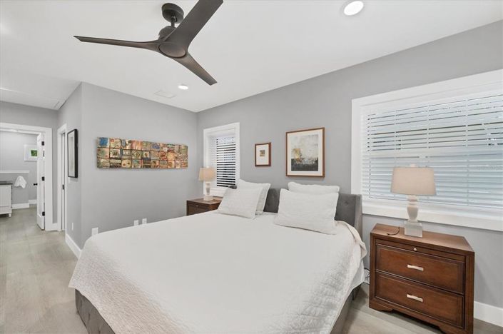 Image No.13-2 Bed Property for sale