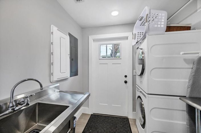 Image No.24-2 Bed Property for sale