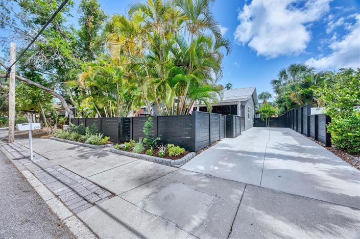 Image No.3-2 Bed Property for sale