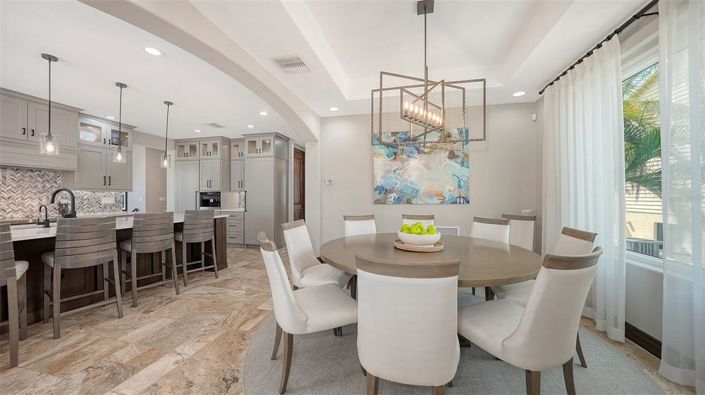 Image No.11-4 Bed Property for sale