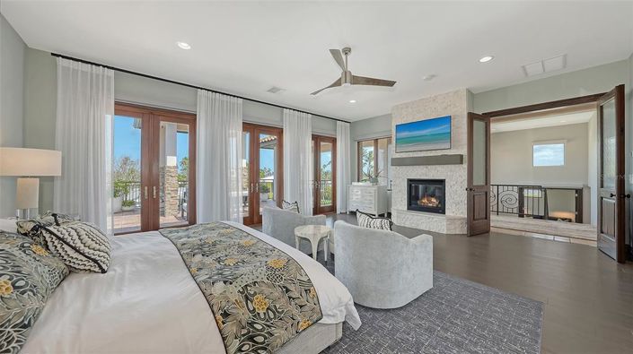 Image No.19-4 Bed Property for sale