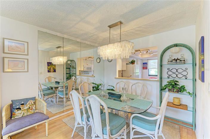 Image No.10-Propriété de 2 chambres à vendre à Sarasota