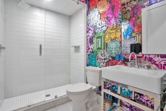 Image No.11-5 Bed Property for sale