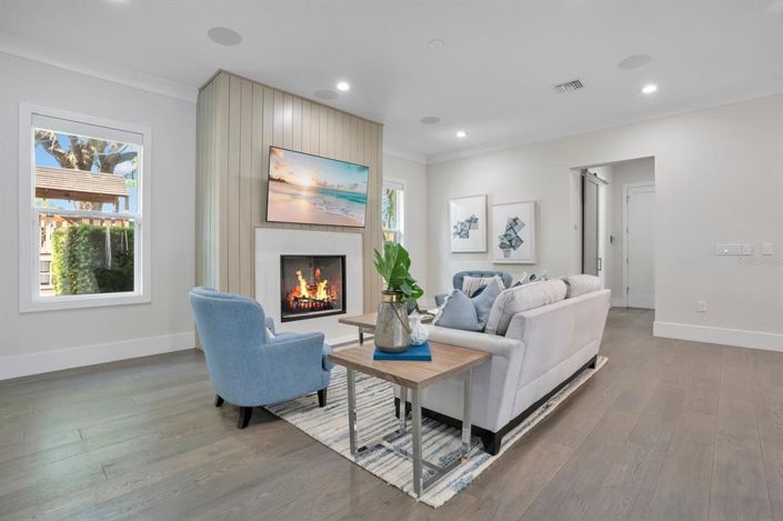 Image No.12-5 Bed Property for sale