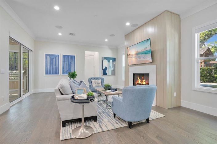 Image No.17-5 Bed Property for sale