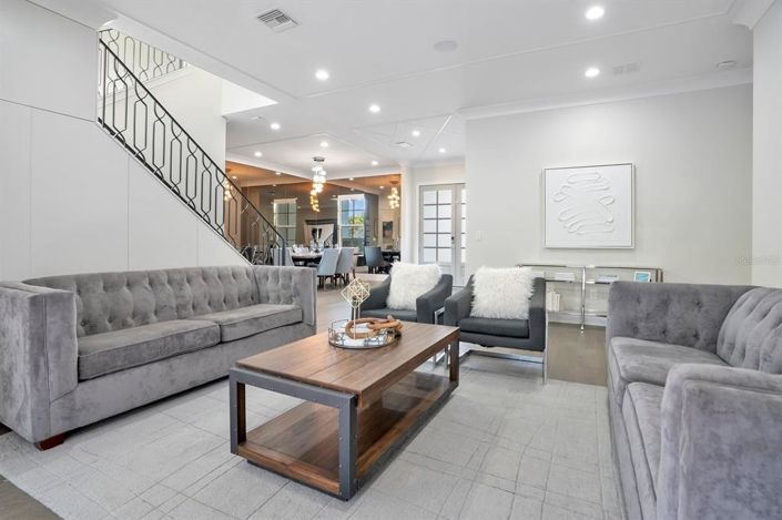 Image No.20-5 Bed Property for sale