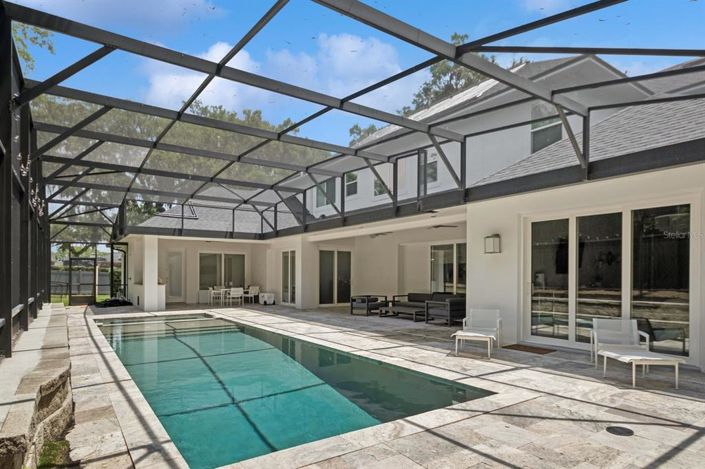 Image No.39-5 Bed Property for sale