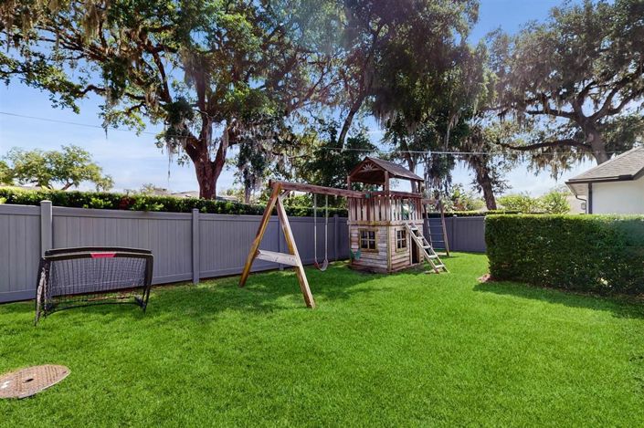 Image No.43-5 Bed Property for sale