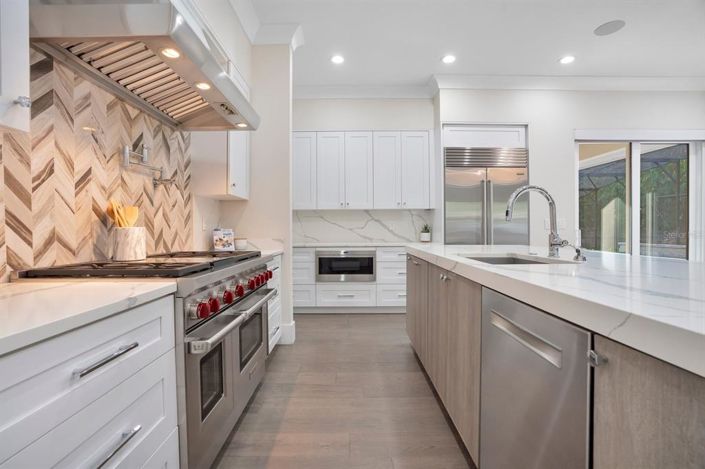 Image No.7-5 Bed Property for sale