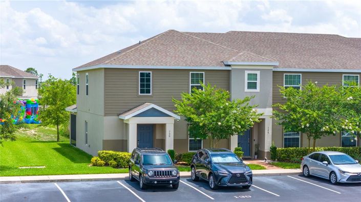 Image No.1-4 Bed Townhouse for sale