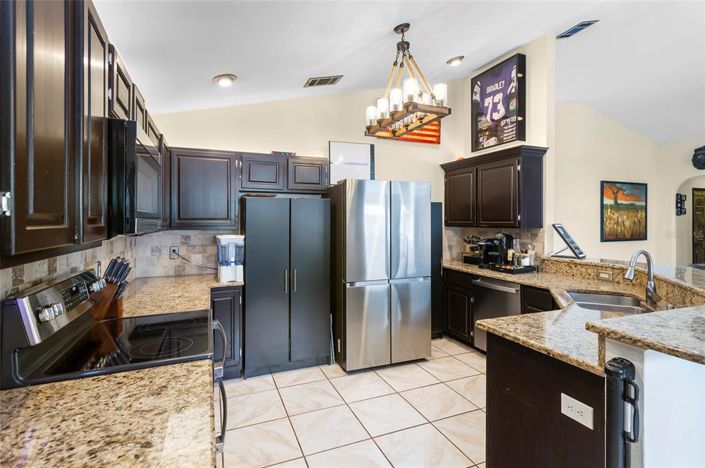 Image No.16-4 Bed Property for sale