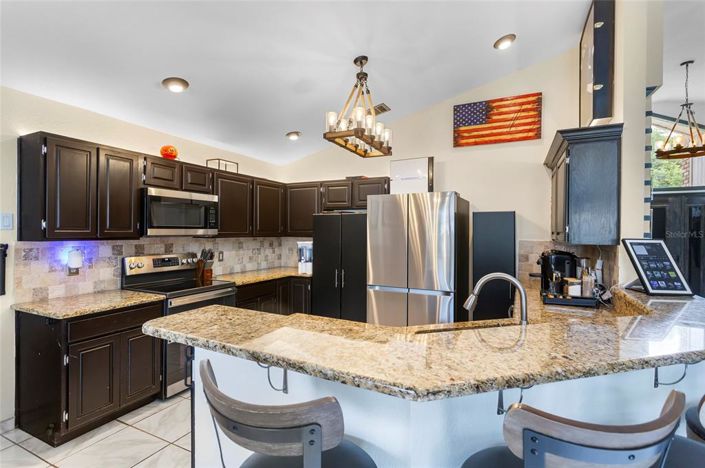 Image No.17-4 Bed Property for sale