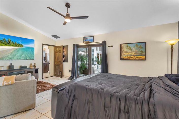 Image No.22-4 Bed Property for sale