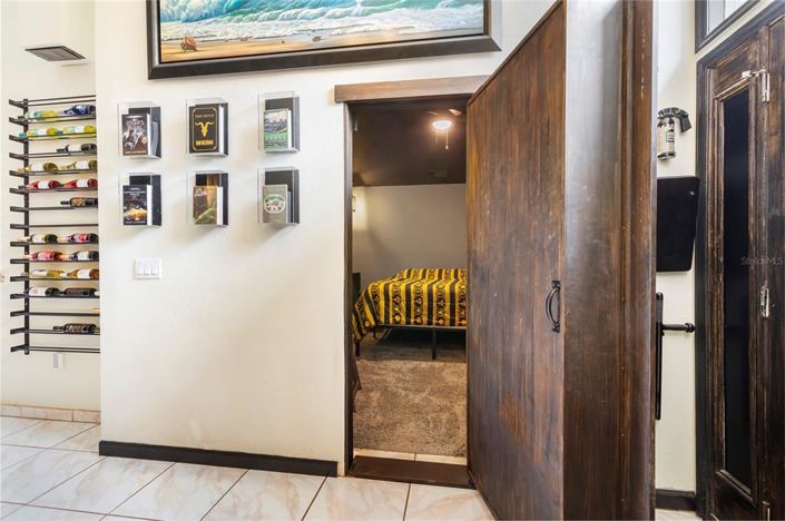 Image No.6-4 Bed Property for sale