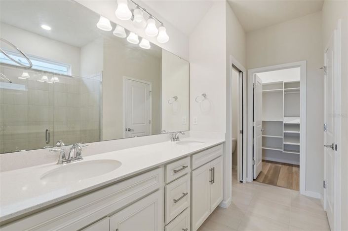 Image No.16-Propriété de 5 chambres à vendre à Clermont