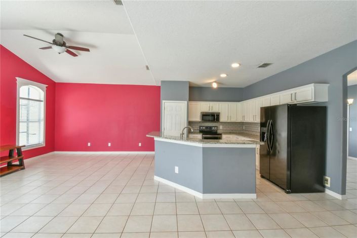 Image No.11-5 Bed Property for sale