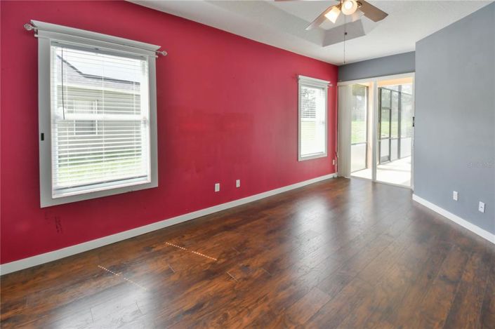 Image No.20-5 Bed Property for sale