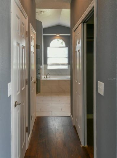 Image No.24-5 Bed Property for sale