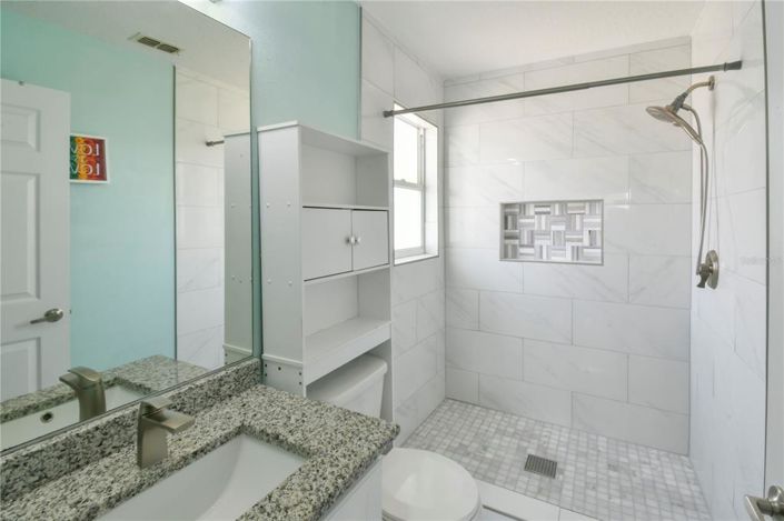 Image No.37-5 Bed Property for sale