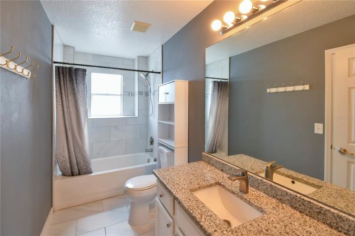 Image No.40-5 Bed Property for sale