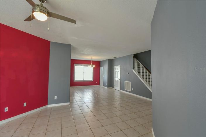 Image No.8-5 Bed Property for sale