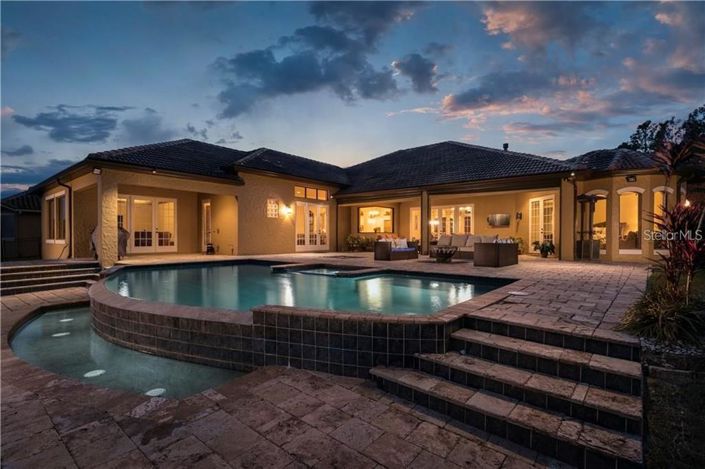 Image No.2-5 Bed Property for sale