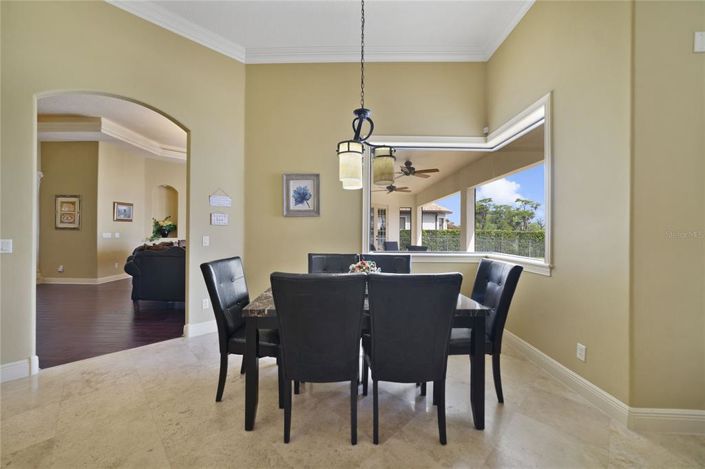 Image No.7-5 Bed Property for sale