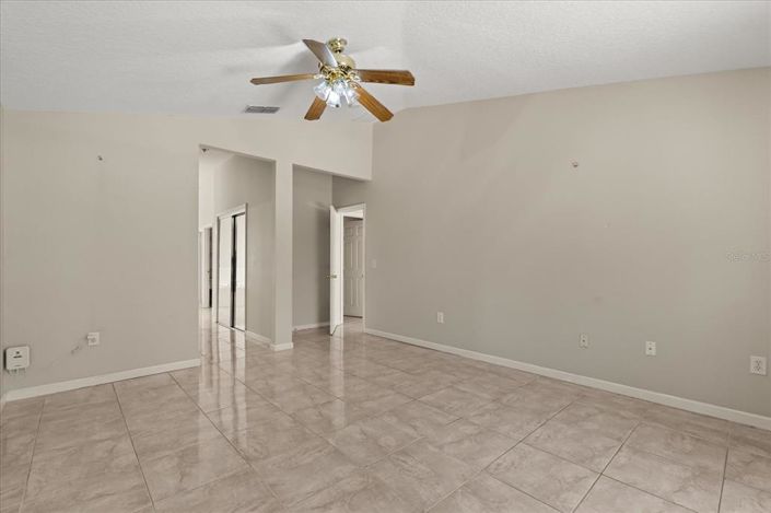 Image No.10-Propriété de 4 chambres à vendre à Kissimmee