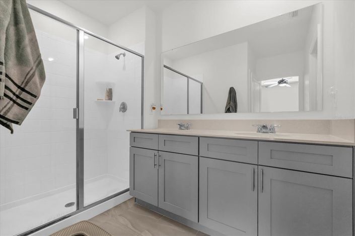 Image No.14-3 Bed Property for sale