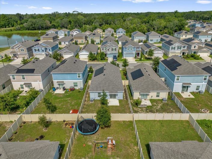 Image No.26-3 Bed Property for sale