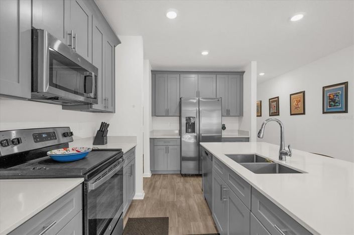 Image No.6-3 Bed Property for sale