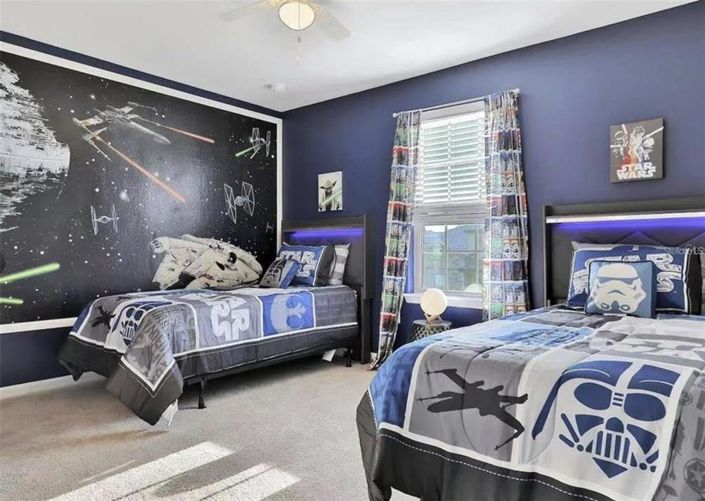 Image No.7-9 Bed Property for sale