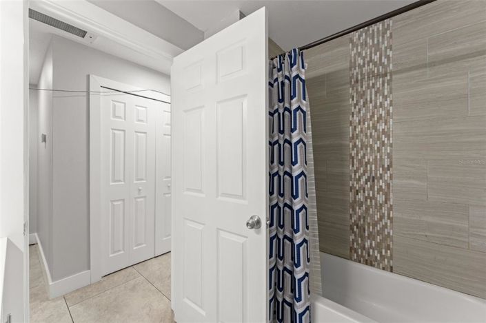 Image No.17-3 Bed Property for sale