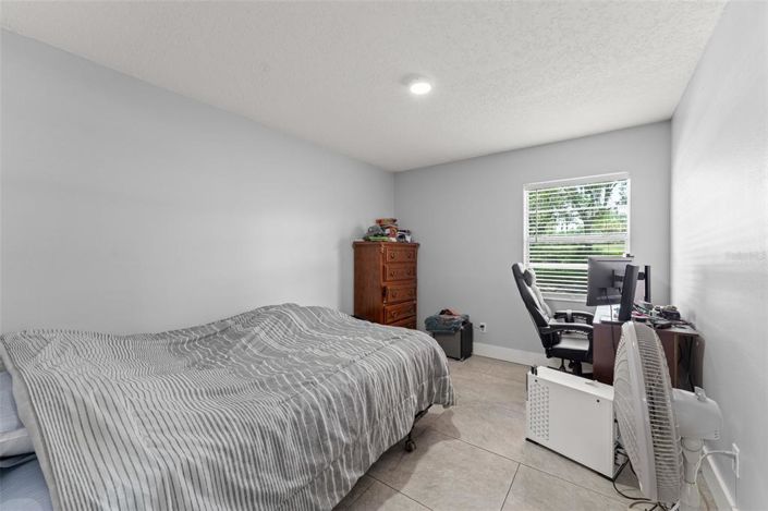 Image No.18-3 Bed Property for sale