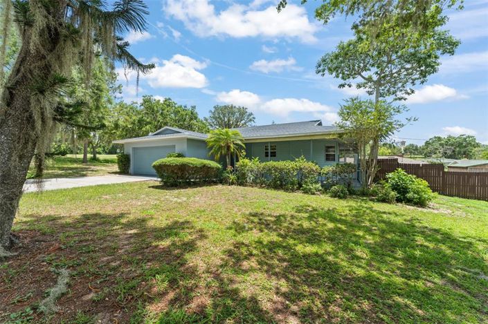 Image No.38-3 Bed Property for sale