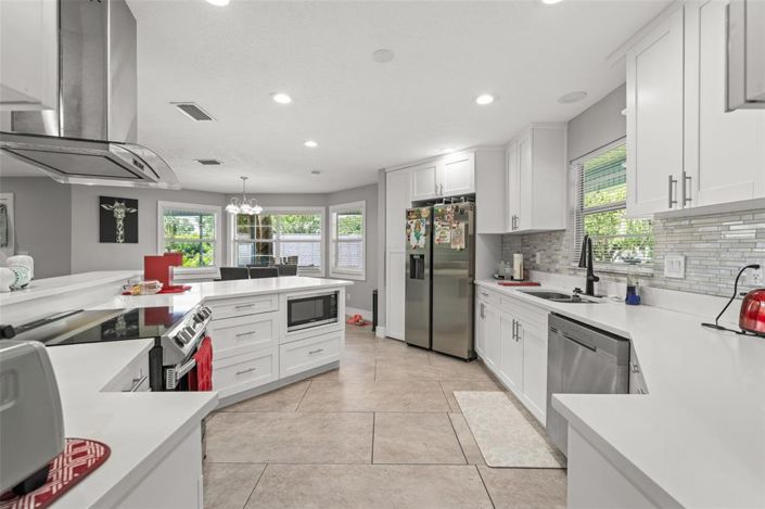 Image No.6-3 Bed Property for sale