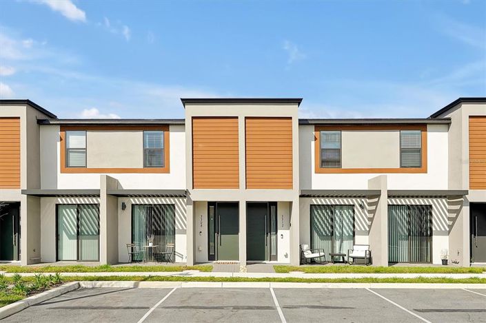 Image No.1-3 Bed Townhouse for sale