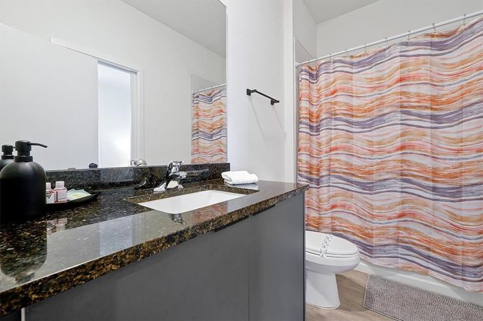 Image No.23-3 Bed Townhouse for sale