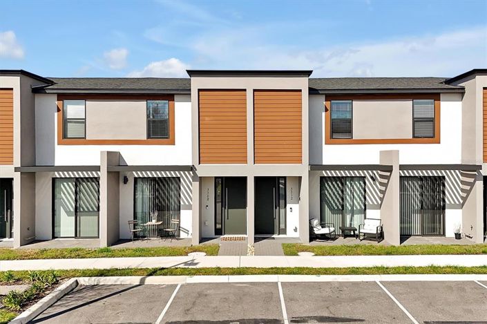 Image No.48-3 Bed Townhouse for sale