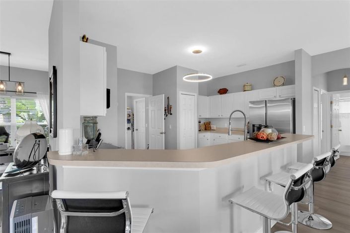 Image No.14-3 Bed Property for sale