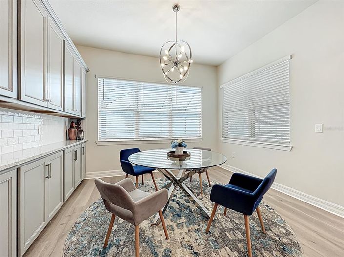 Image No.26-5 Bed Property for sale